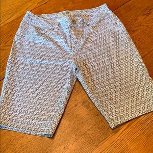 D. Jeans New York shorts